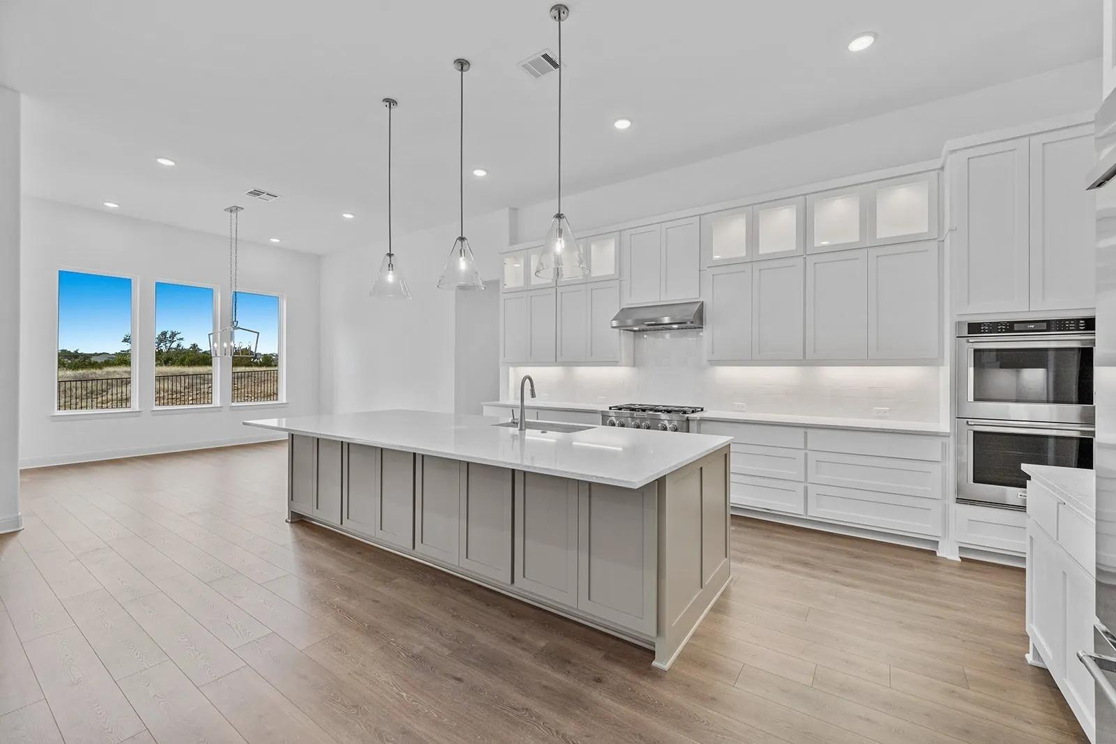 1810 Crimson Sunset Dr, Georgetown, TX 78628