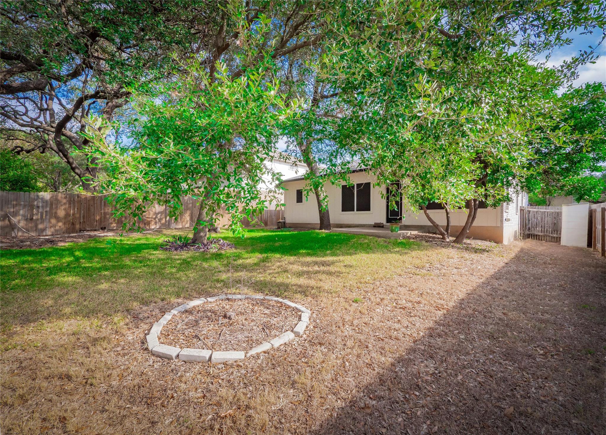 1219 Darless Dr, Cedar Park, TX 78613