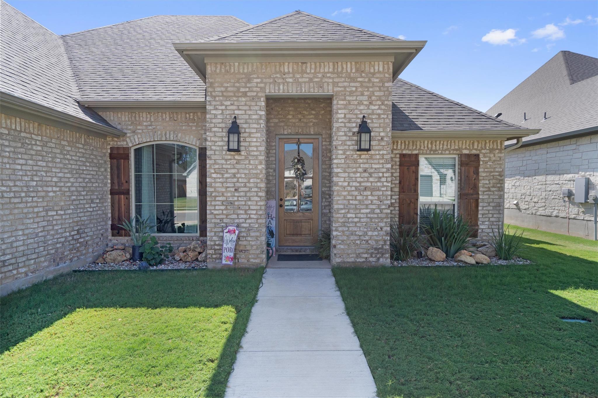 1219 Logan Blvd, Salado, TX 76571