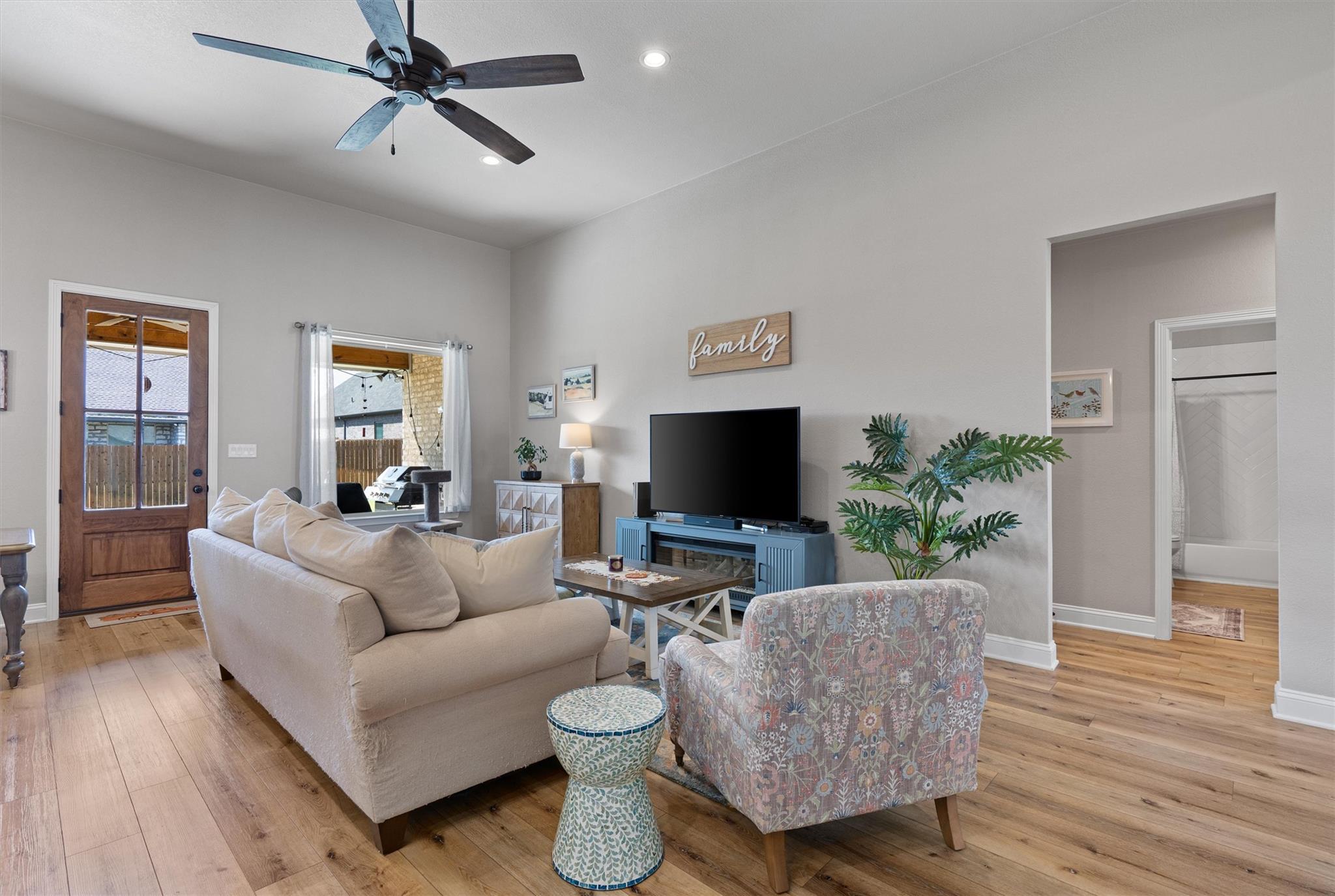 1219 Logan Blvd, Salado, TX 76571