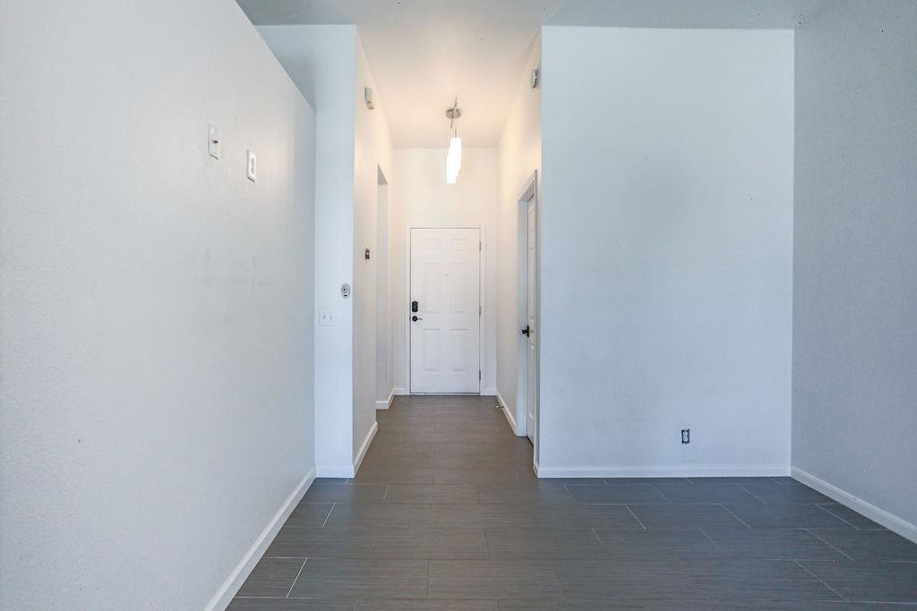 215 Estate Dr, Hutto, TX 78634