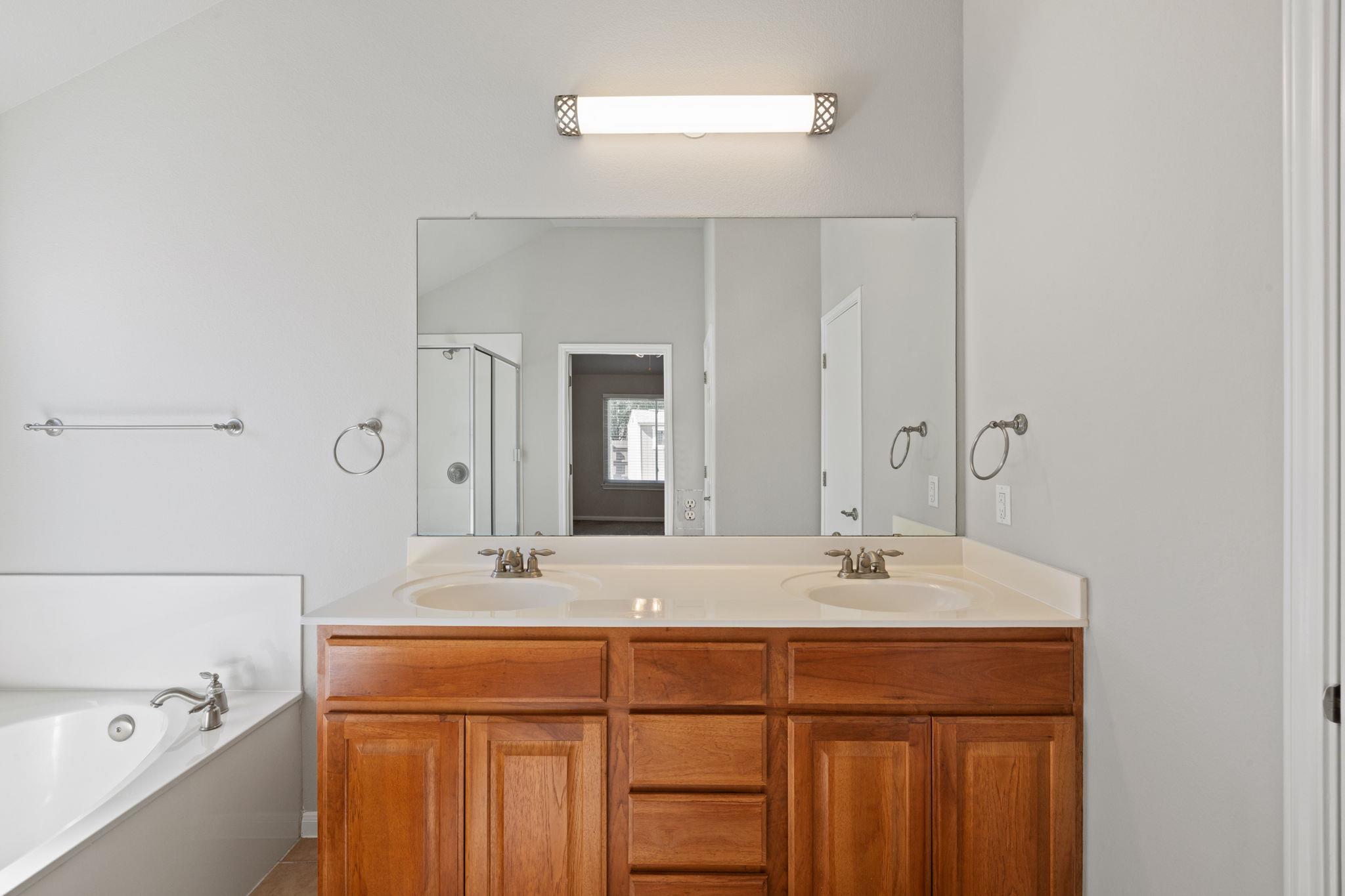 18733 Chrighton Castle Bnd, Pflugerville, TX 78660