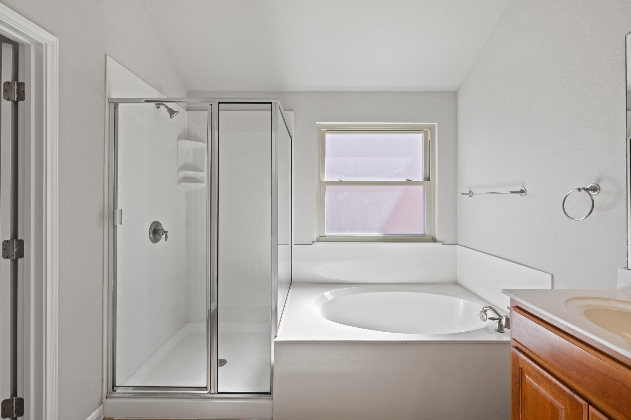 18733 Chrighton Castle Bnd, Pflugerville, TX 78660