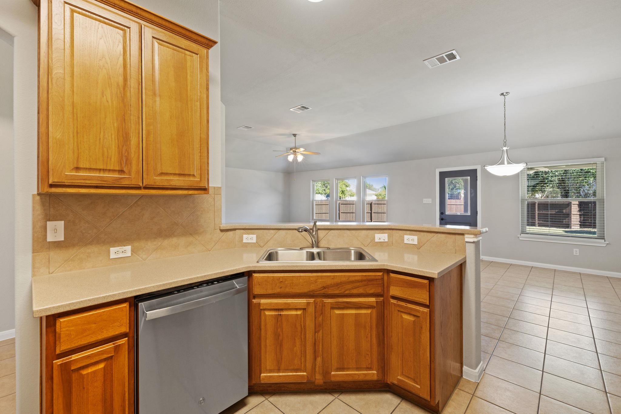 18733 Chrighton Castle Bnd, Pflugerville, TX 78660