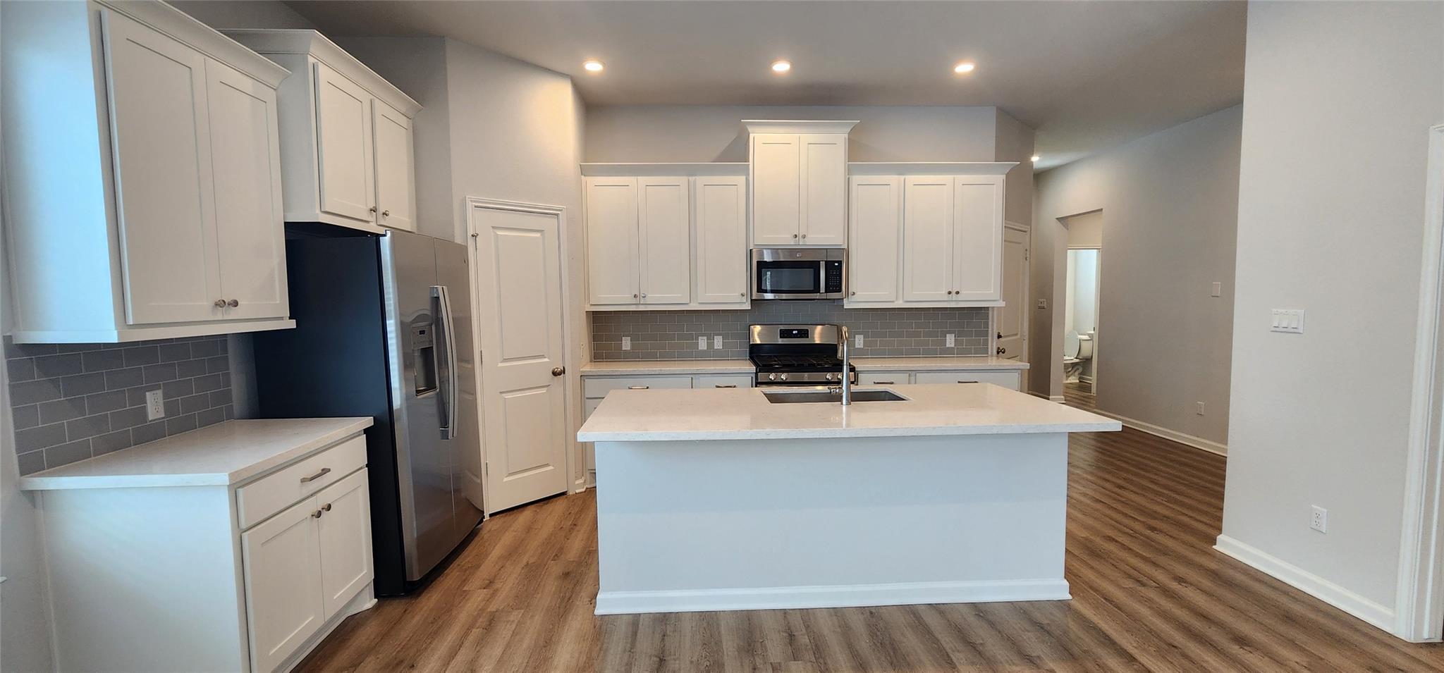 424 Los Olives Ln, Liberty Hill, TX 78641