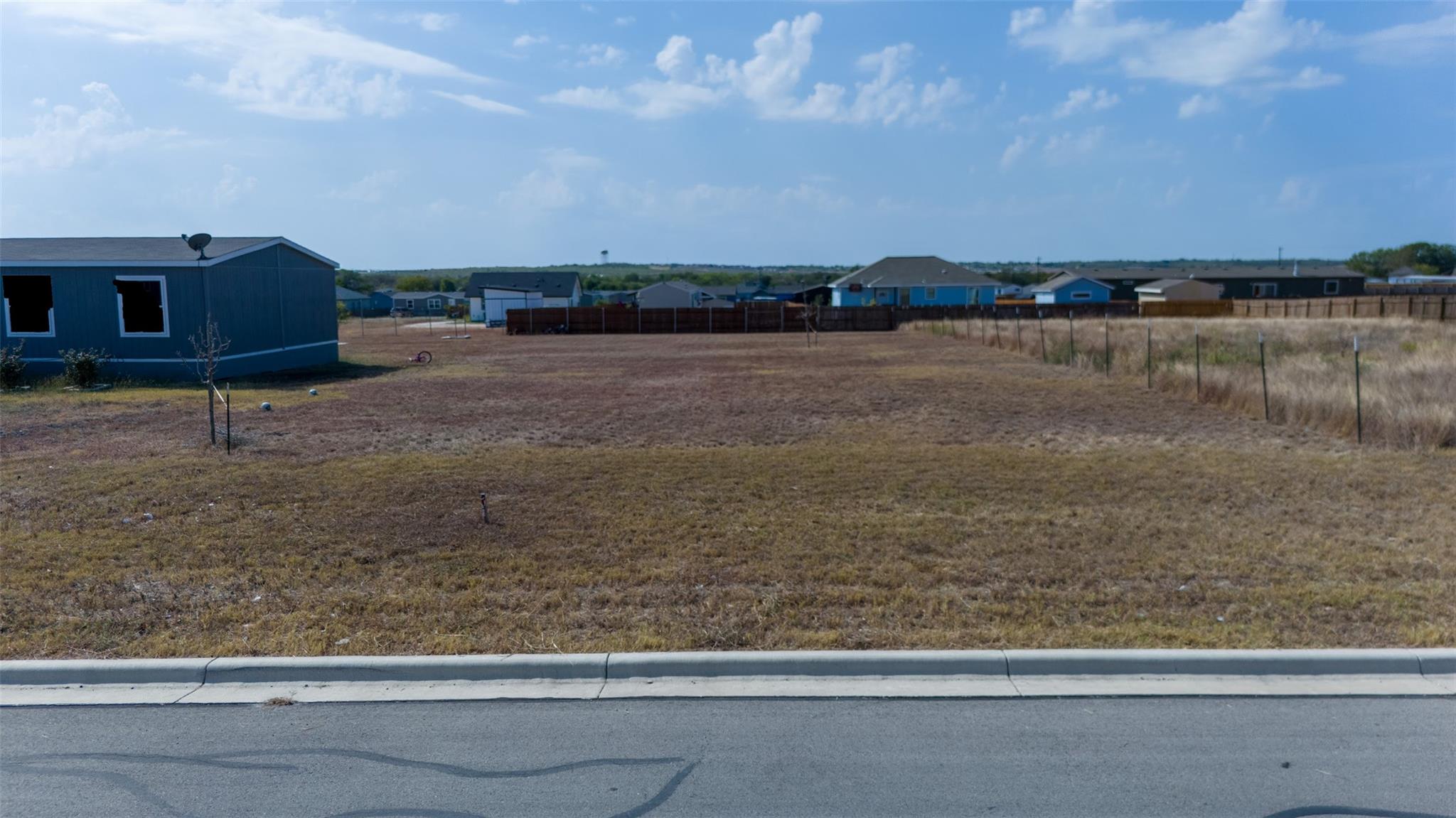 905 Rustler Pass, Kyle, TX 78640