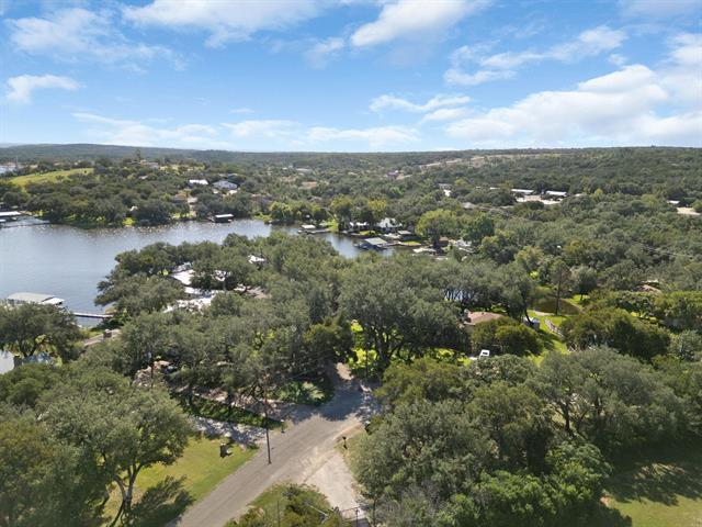 401 Island Lodges Dr, Buchanan Dam, TX 78609