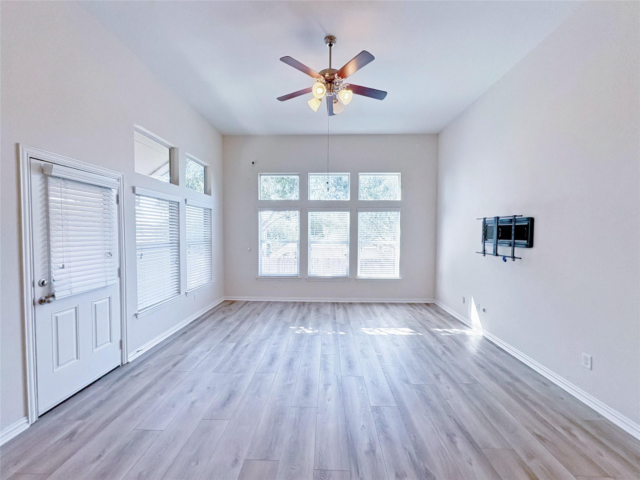 148 Razzmatazz Trl, Buda, TX 78610