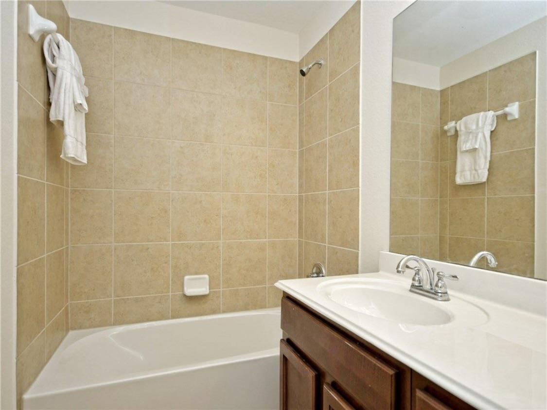 148 Razzmatazz Trl, Buda, TX 78610