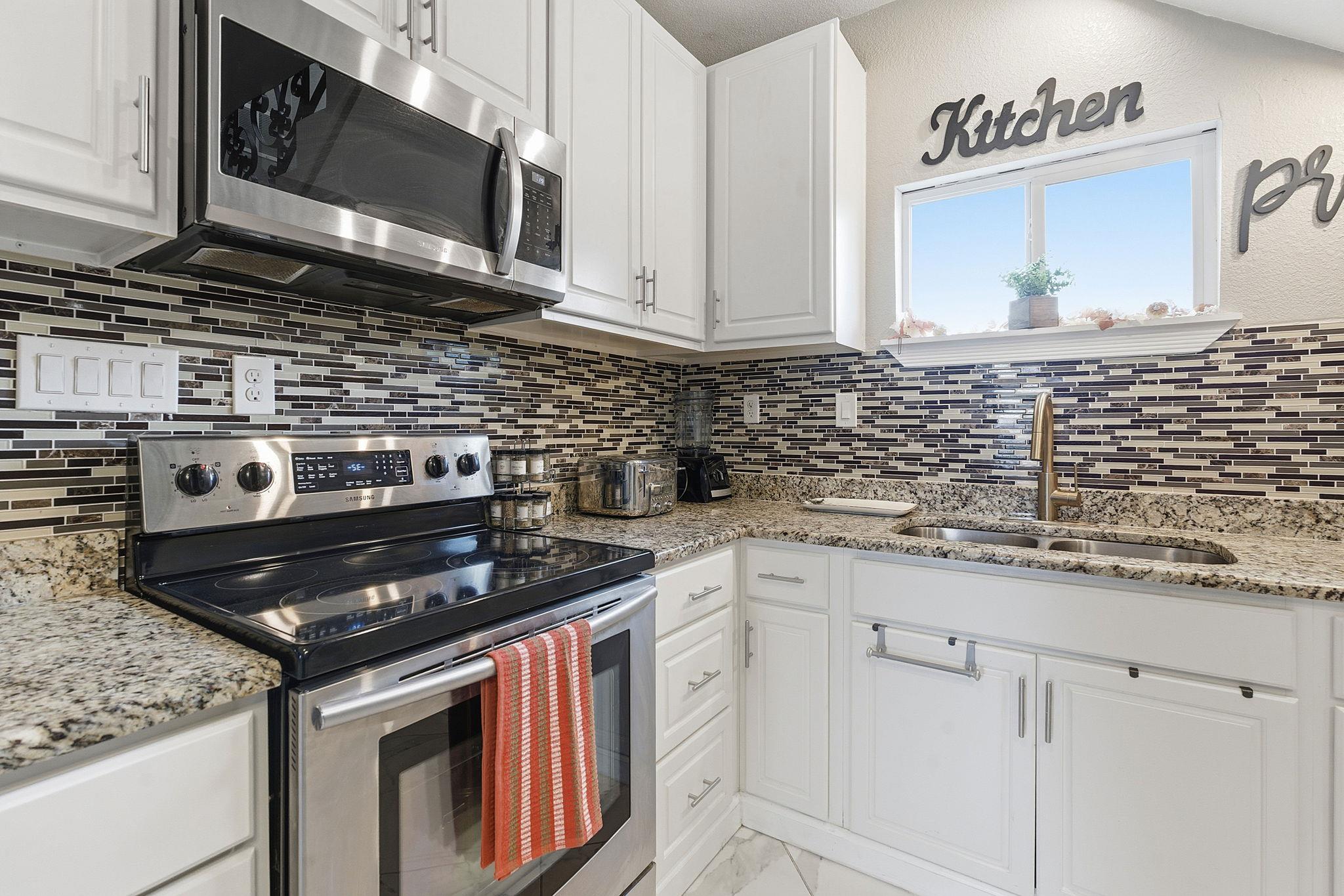 169 Ridgetop Rd, Buda, TX 78610