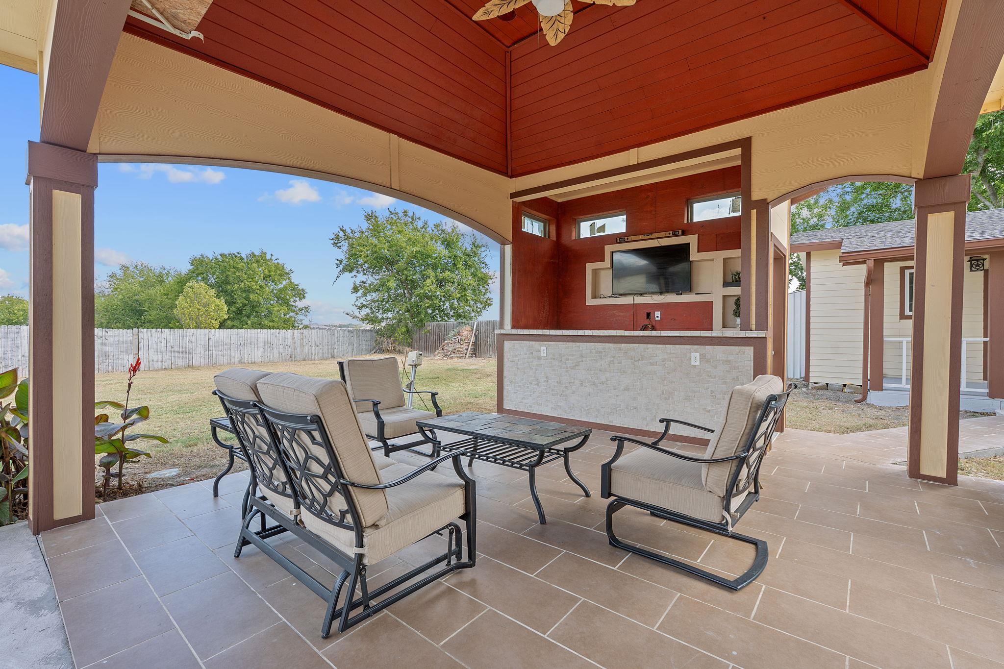 169 Ridgetop Rd, Buda, TX 78610