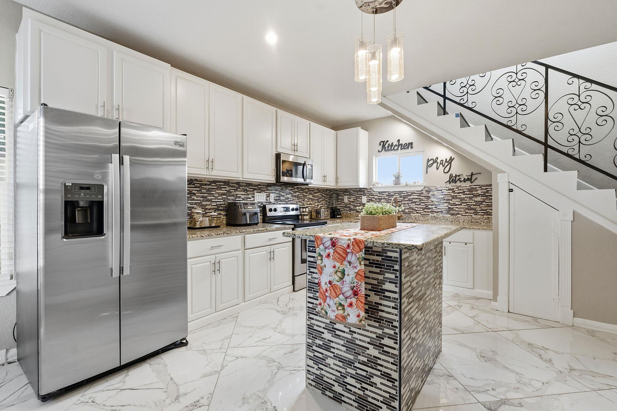 169 Ridgetop Rd, Buda, TX 78610