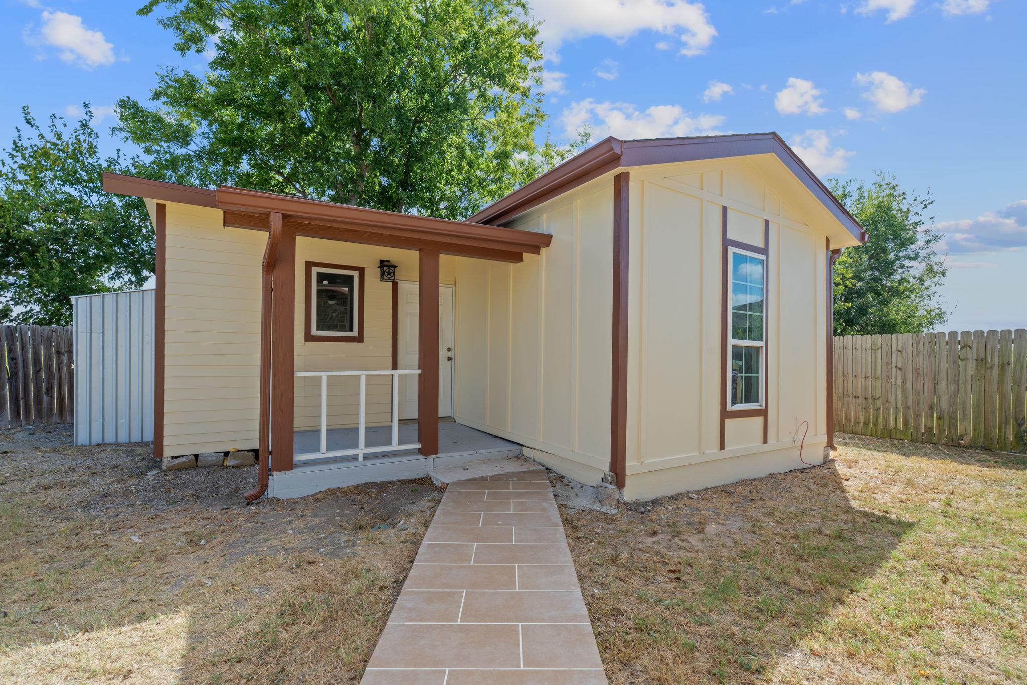 169 Ridgetop Rd, Buda, TX 78610
