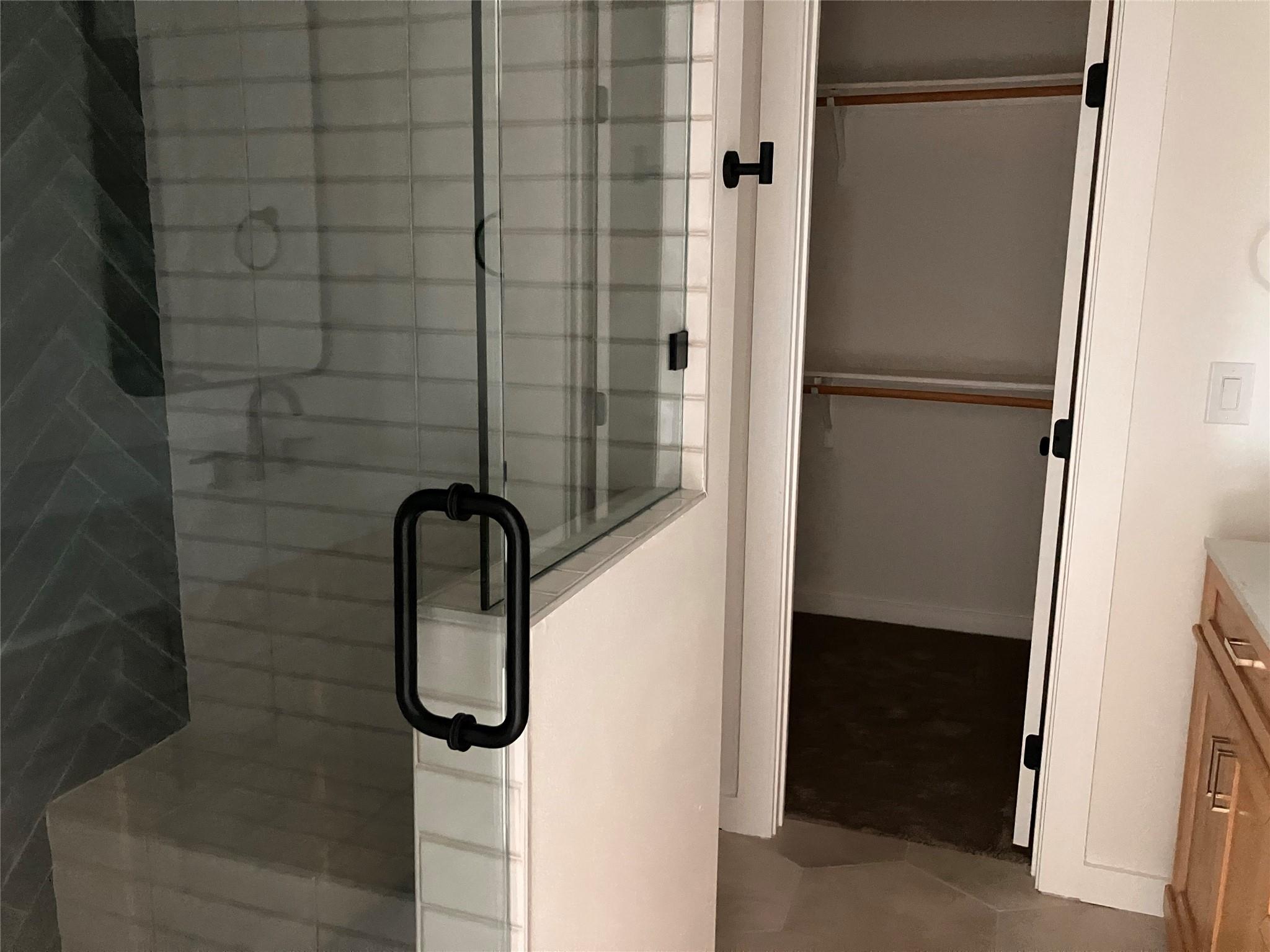 18500 Roundrock Rd, Jonestown, TX 78645