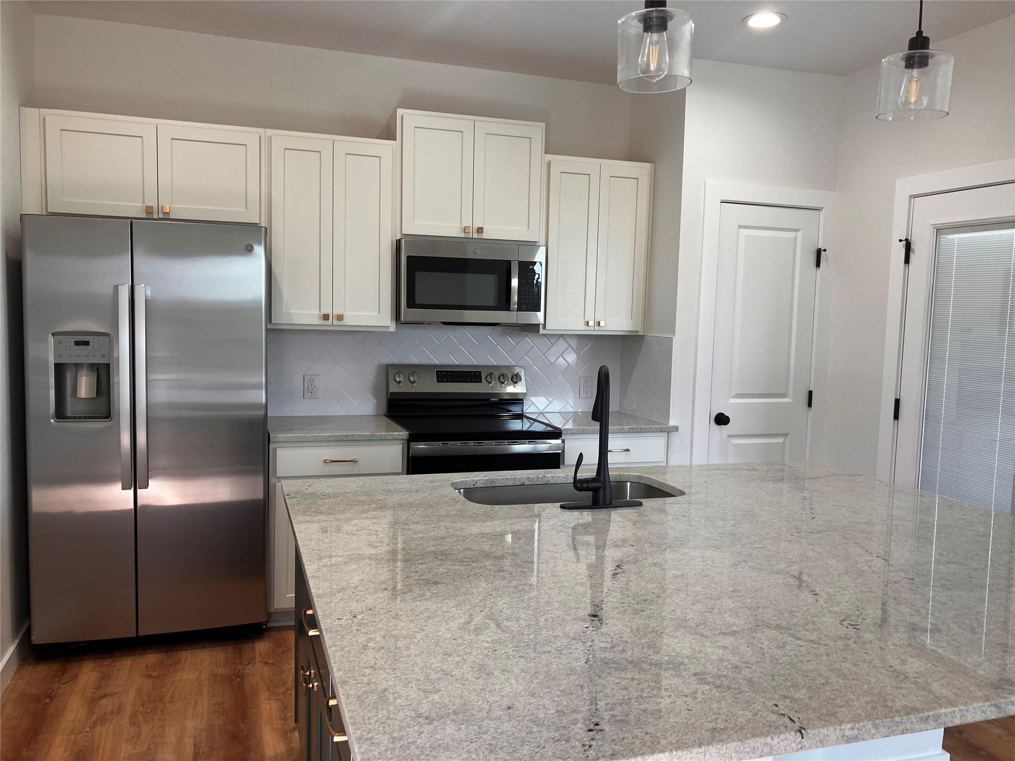 18500 Roundrock Rd, Jonestown, TX 78645