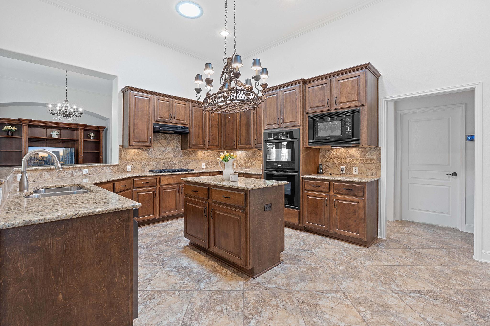 9828 Palmbrook Dr, Austin, TX 78717