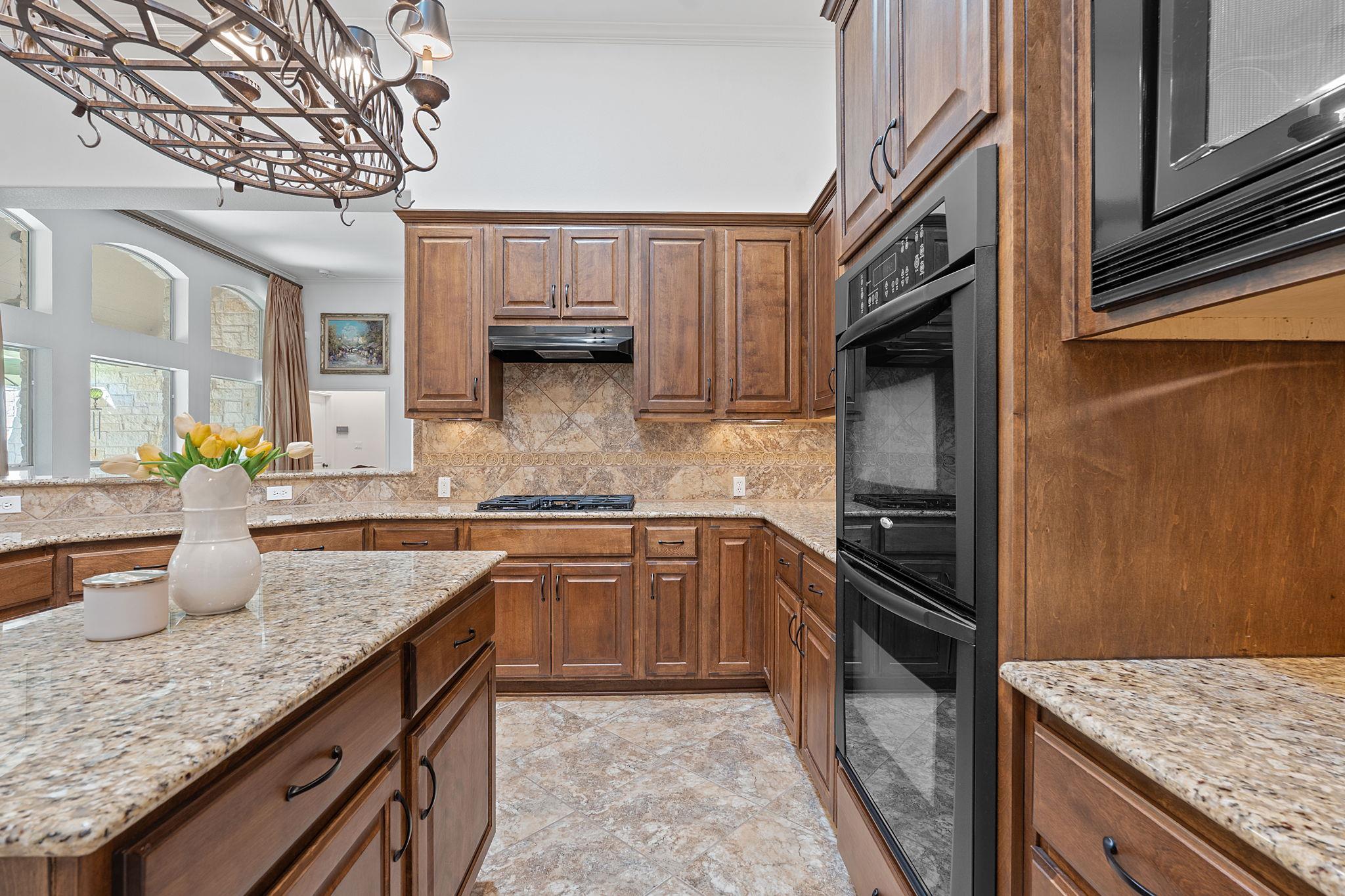 9828 Palmbrook Dr, Austin, TX 78717