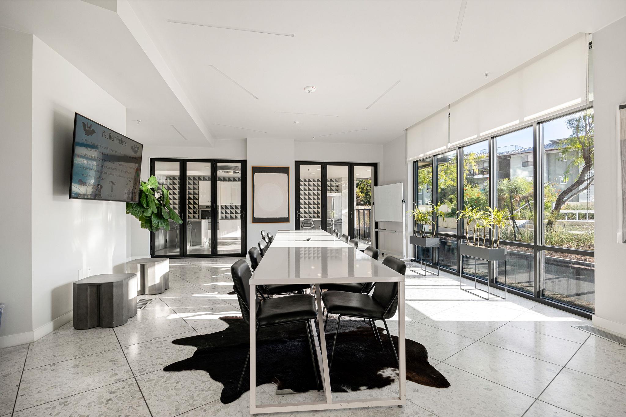 800 Embassy Dr # 229, Austin, TX 78702