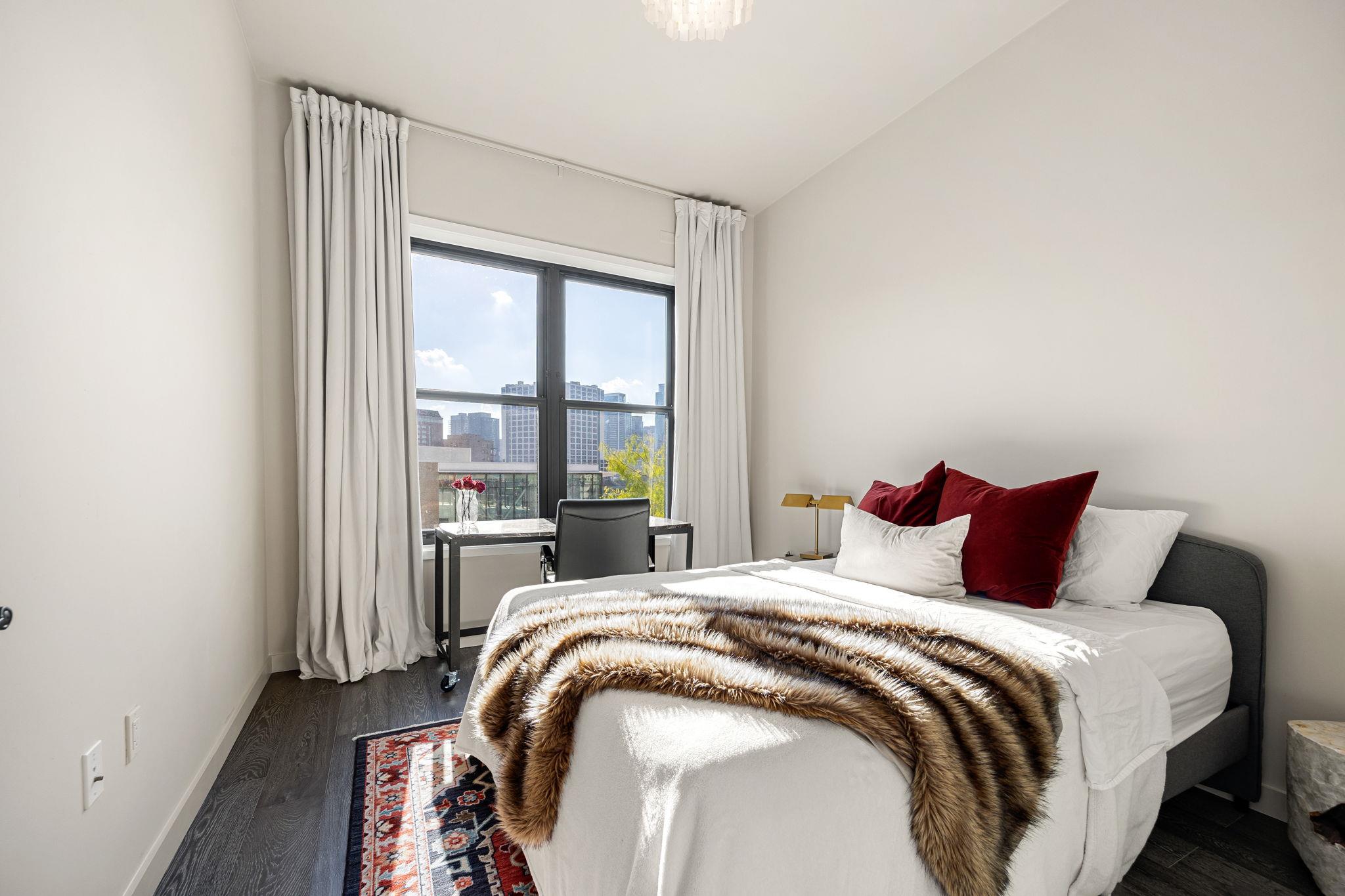 800 Embassy Dr # 229, Austin, TX 78702