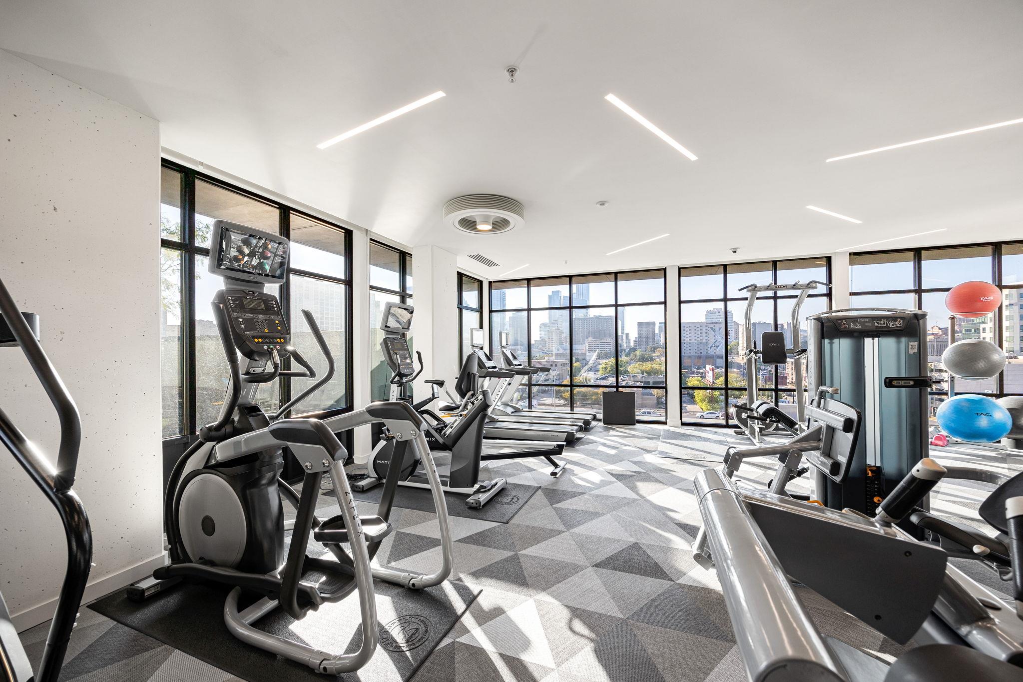 800 Embassy Dr # 229, Austin, TX 78702