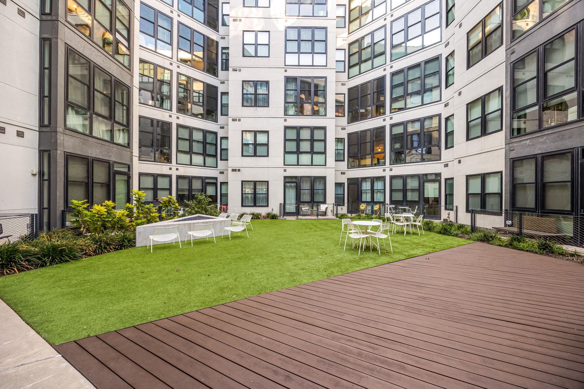 800 Embassy Dr # 229, Austin, TX 78702