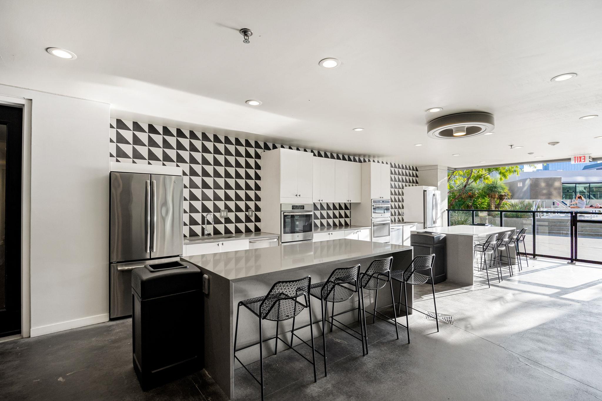 800 Embassy Dr # 229, Austin, TX 78702