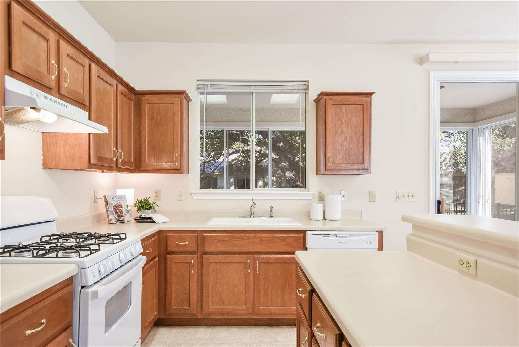 112 Anemone Way, Georgetown, TX 78633