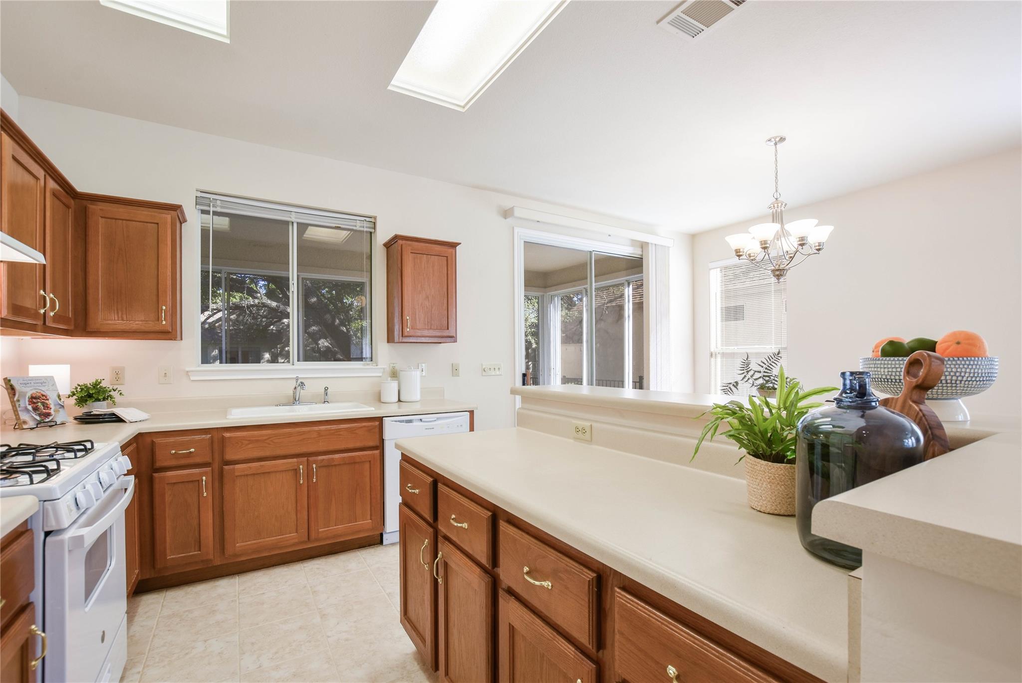 112 Anemone Way, Georgetown, TX 78633