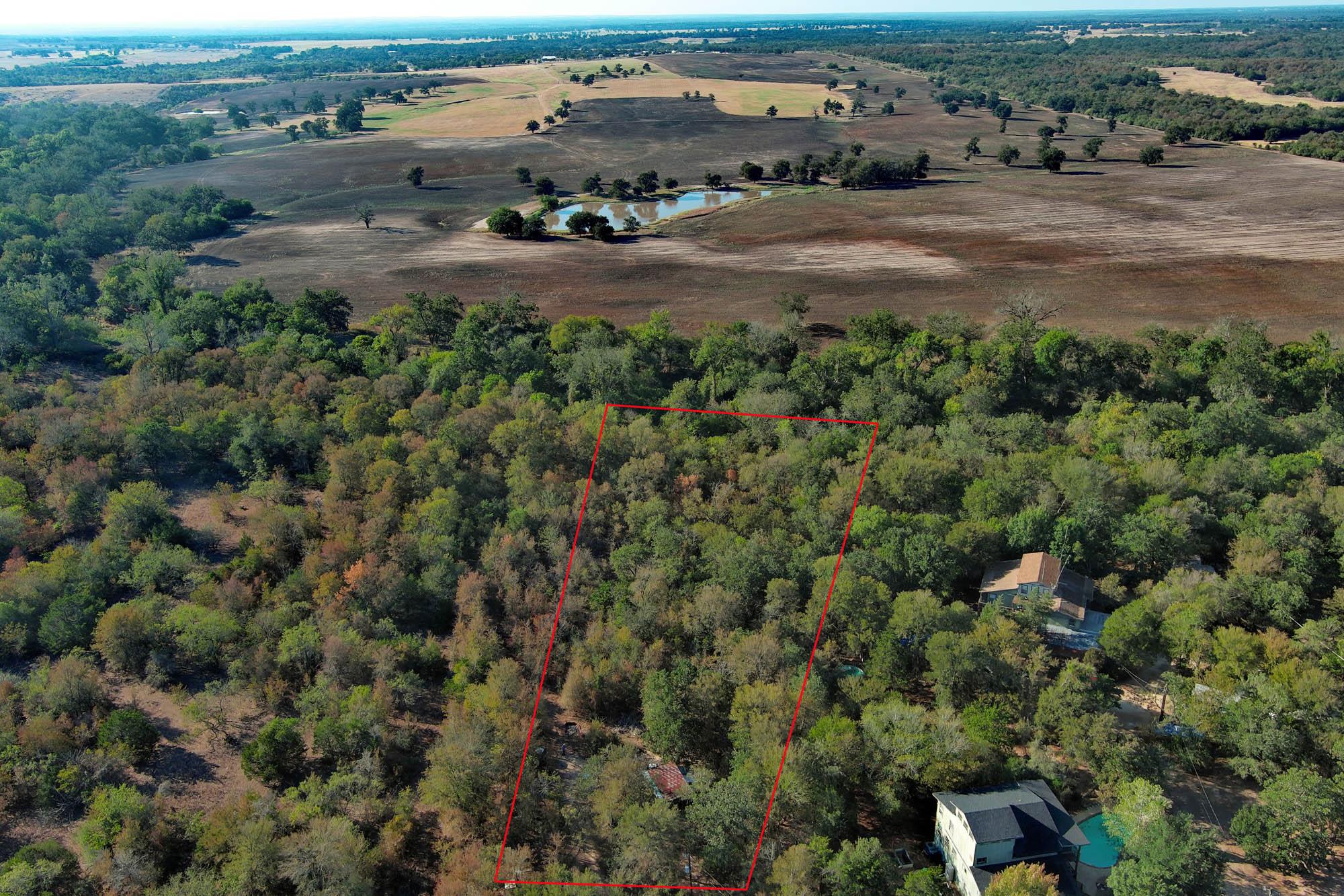 183 Clover Rd, Cedar Creek, TX 78612