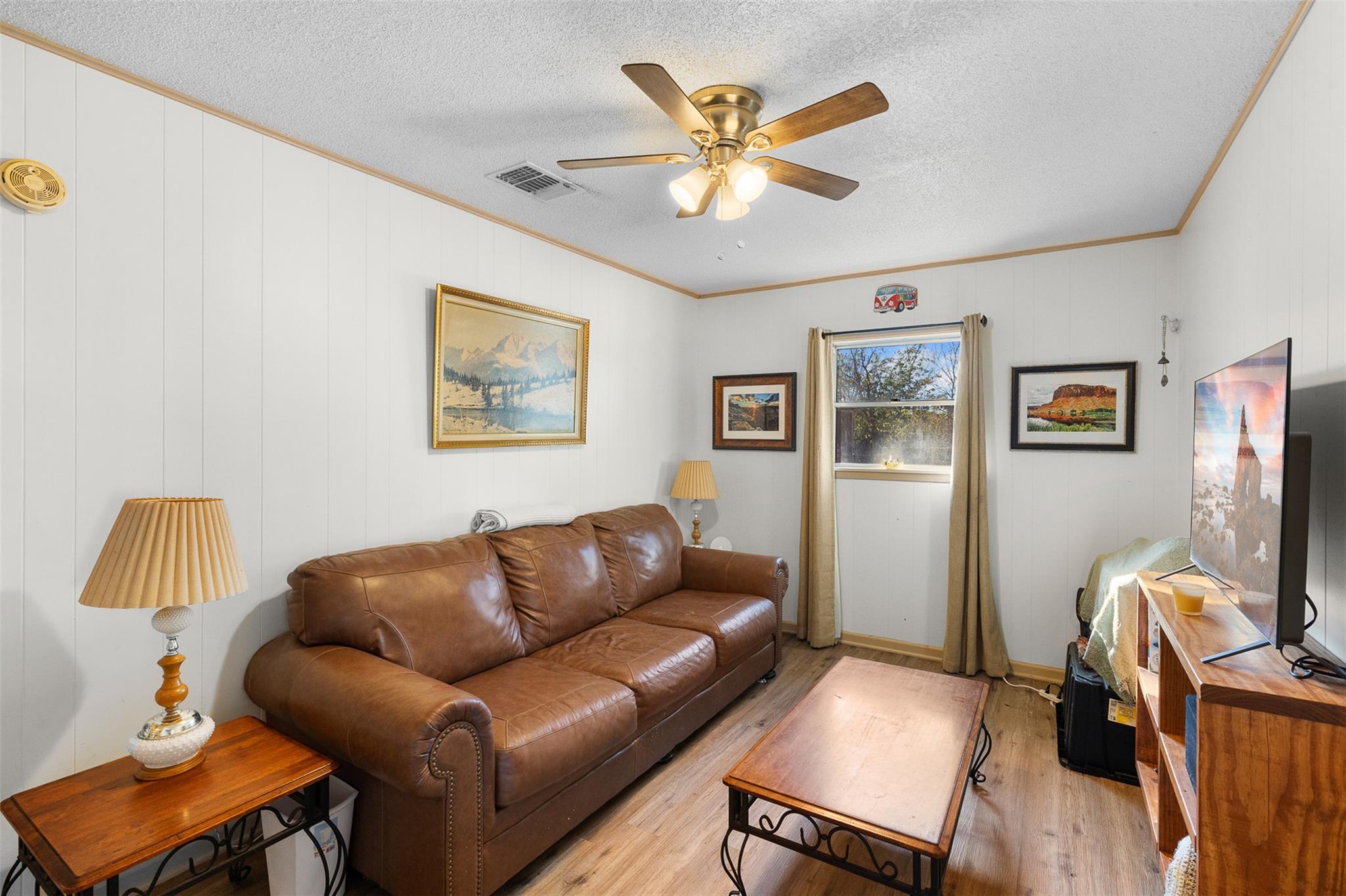 751 N Burleson St, Giddings, TX 78942