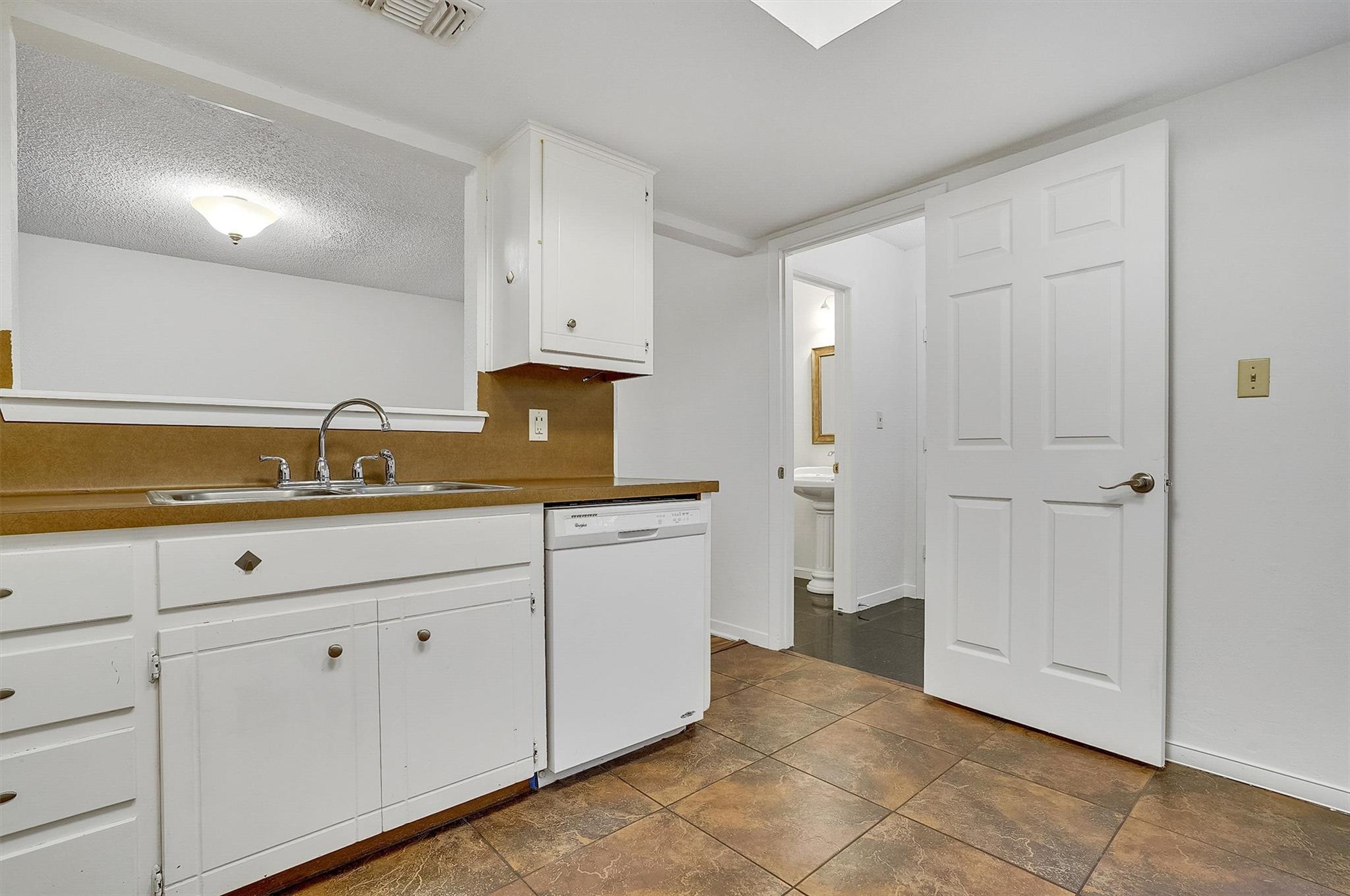 3201 Twinberry Cv # B, Austin, TX 78746