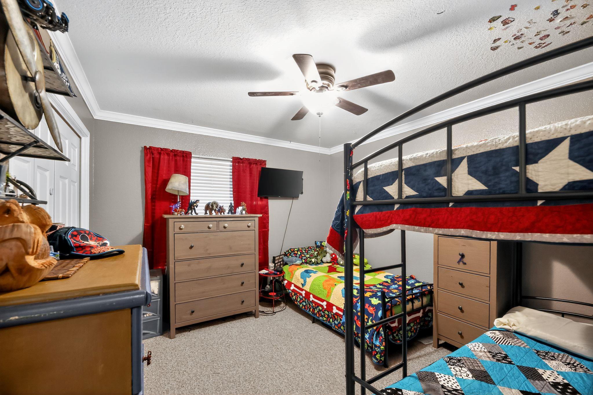 127 S Pohakea Dr, Bastrop, TX 78602