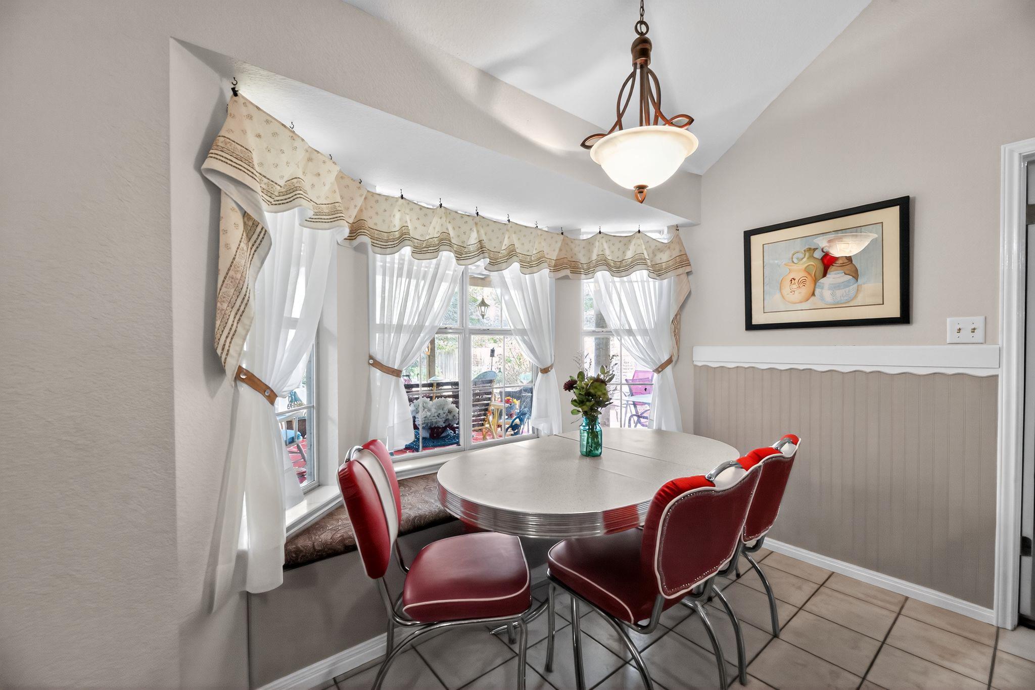 127 S Pohakea Dr, Bastrop, TX 78602