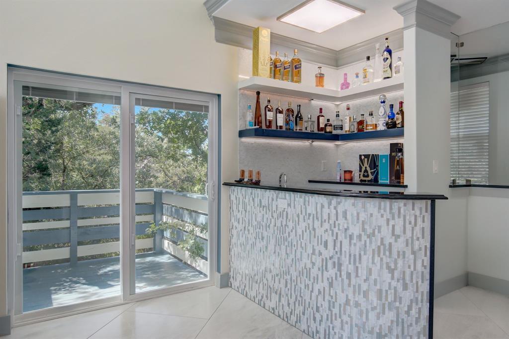 146 Shadow Oak Dr Dr, Bastrop, TX 78602