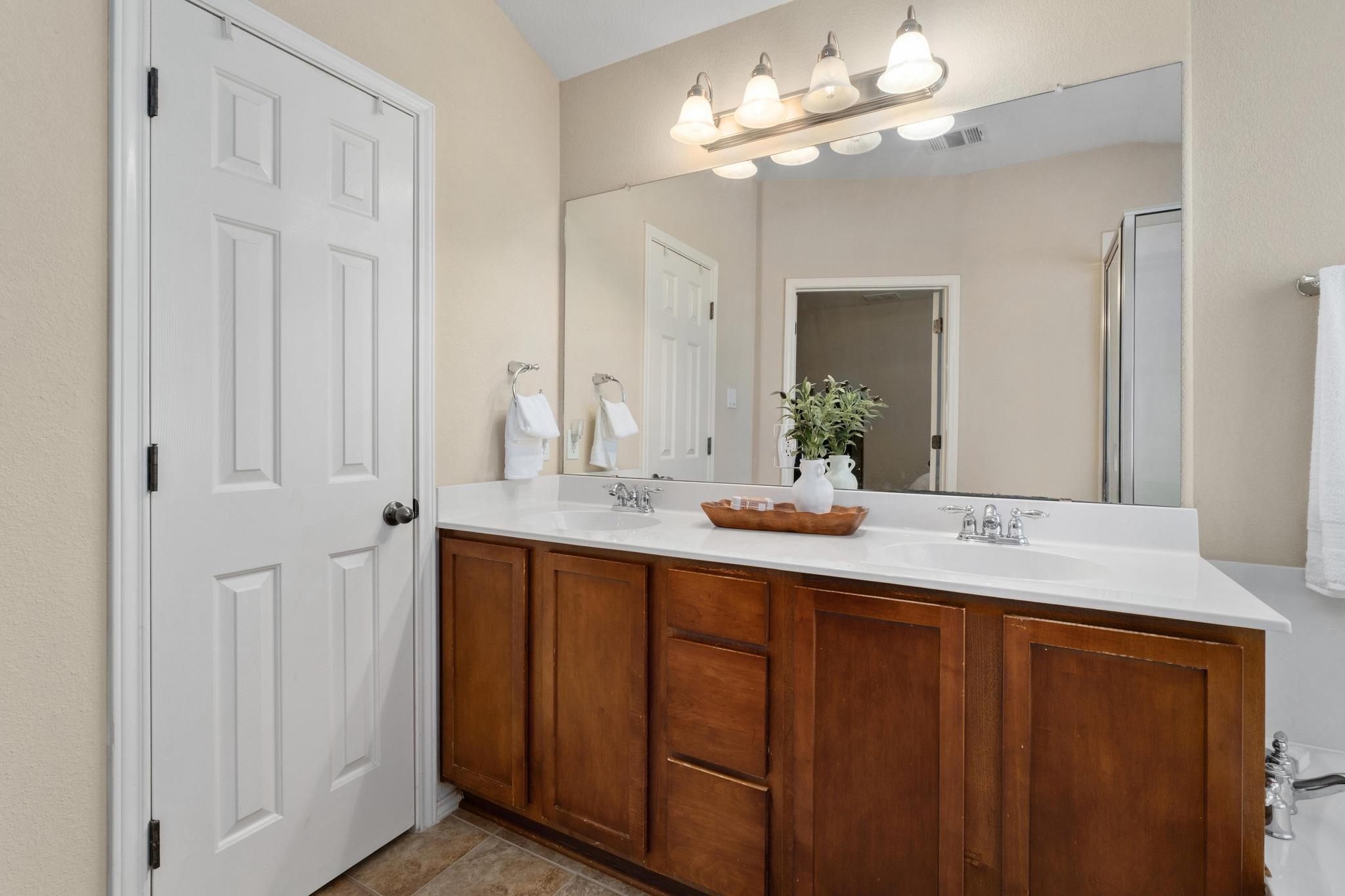 11201 Old Quarry Rd, Austin, TX 78717