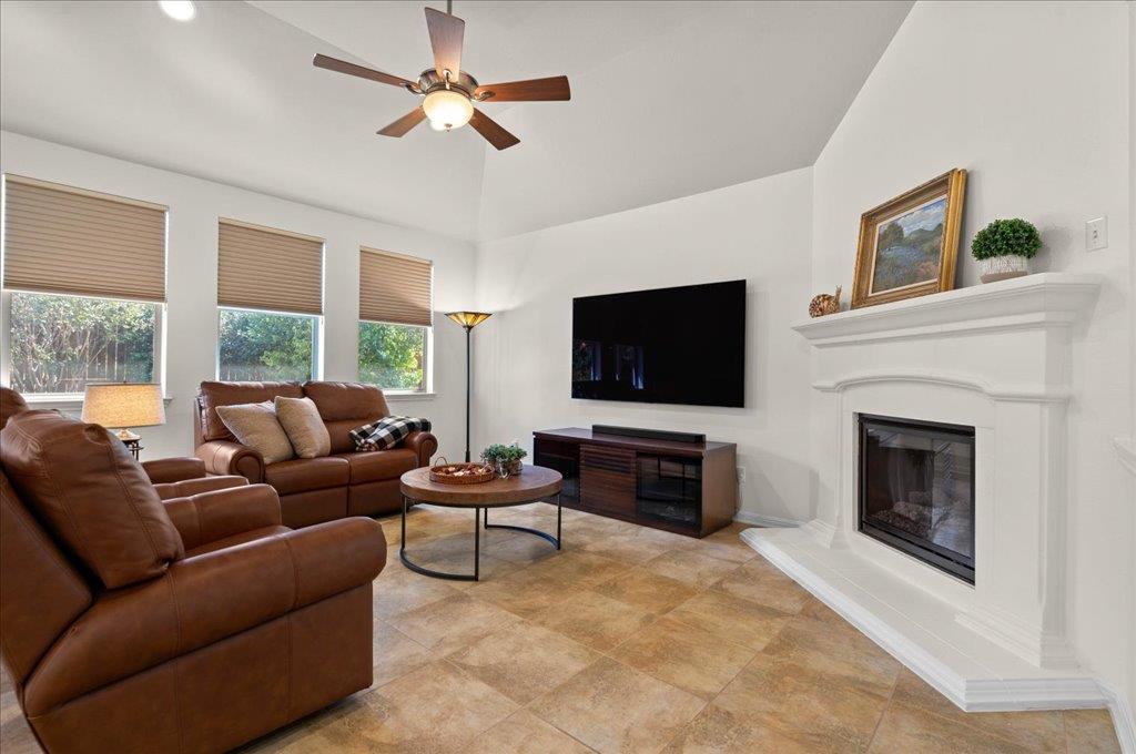 2008 Granite Hill Dr, Leander, TX 78641