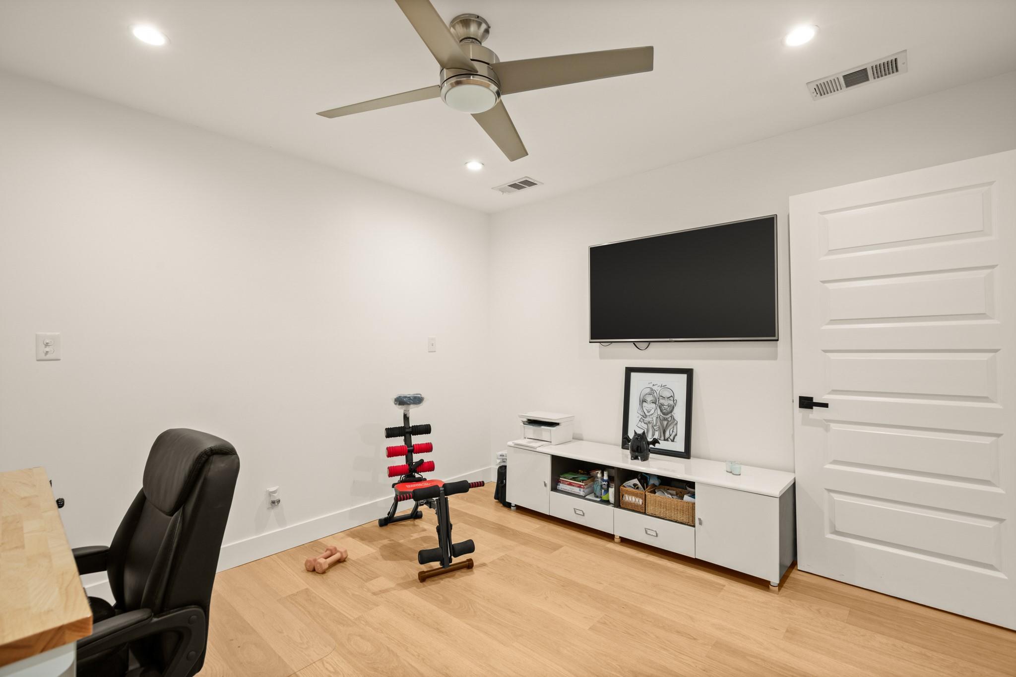 140 Hazel Hill Trl, Taylor, TX 76574