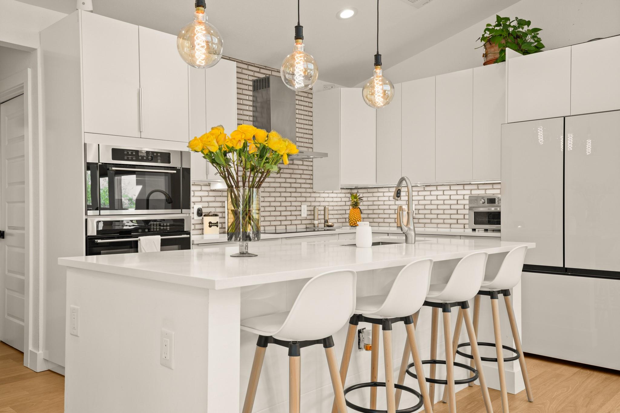 140 Hazel Hill Trl, Taylor, TX 76574