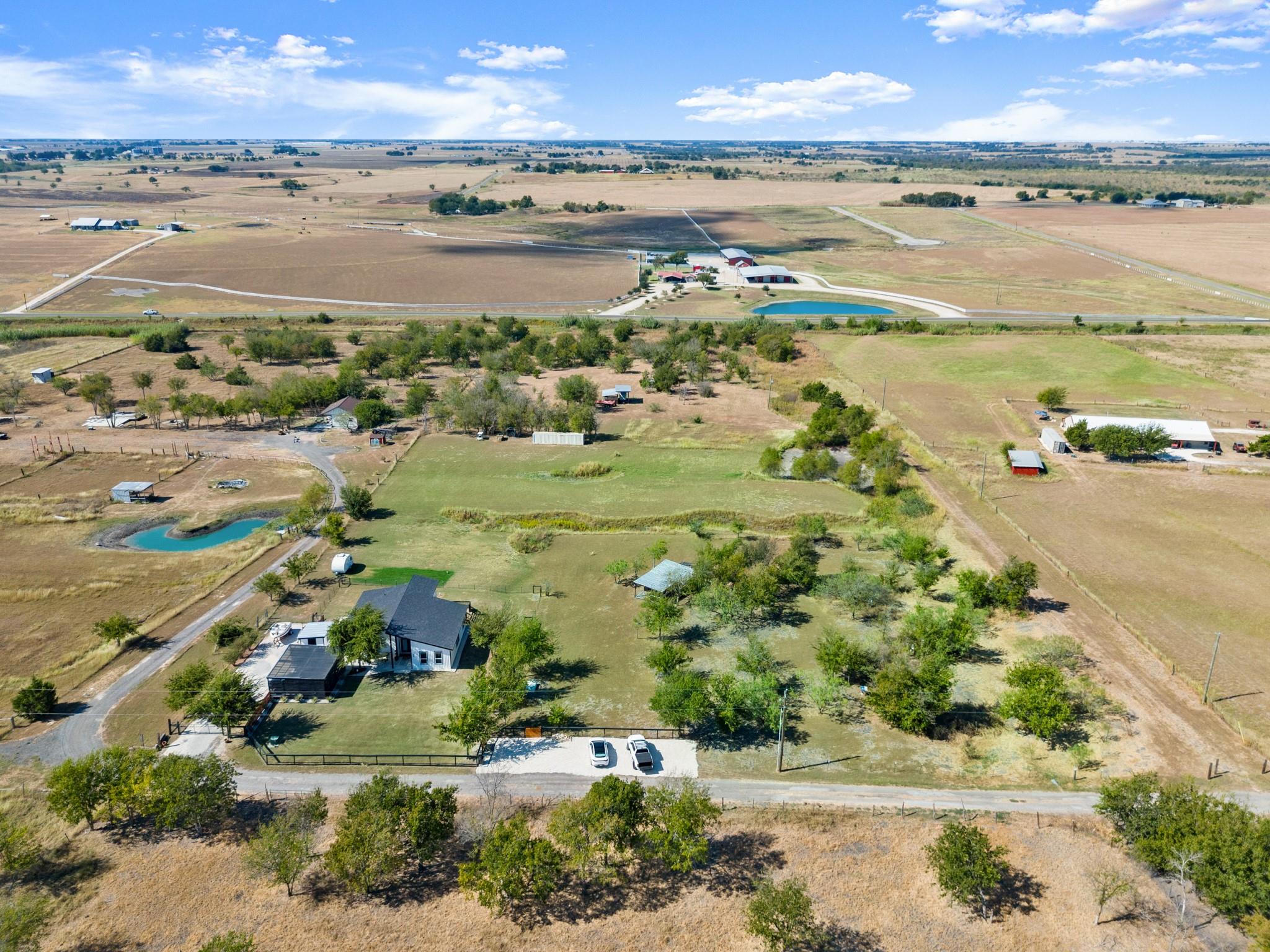 140 Hazel Hill Trl, Taylor, TX 76574