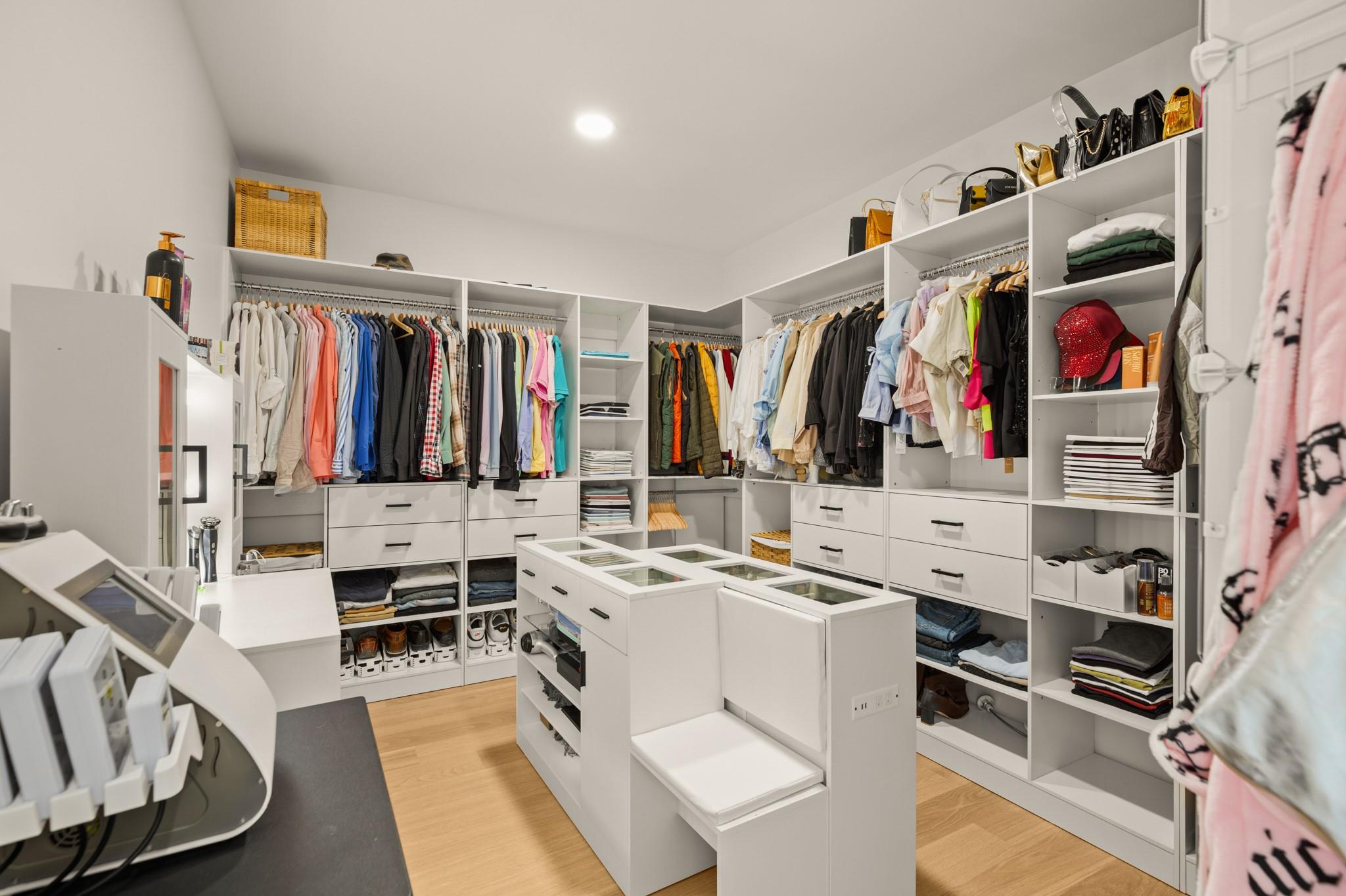 140 Hazel Hill Trl, Taylor, TX 76574