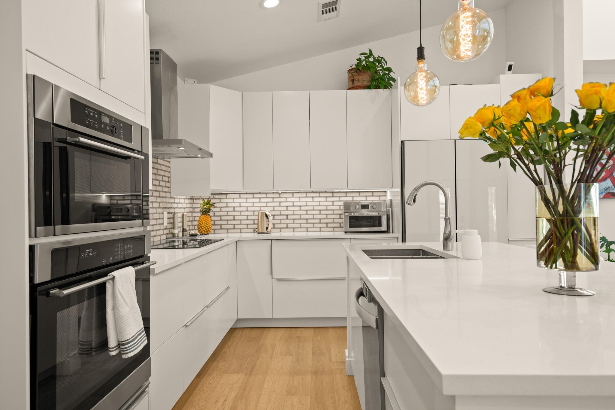 140 Hazel Hill Trl, Taylor, TX 76574