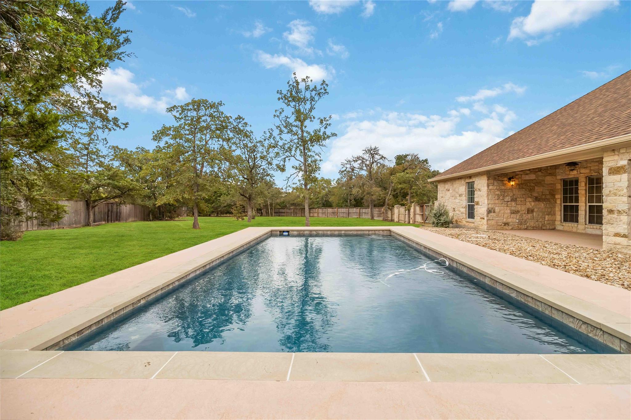 167 Winchester Rd, Bastrop, TX 78602