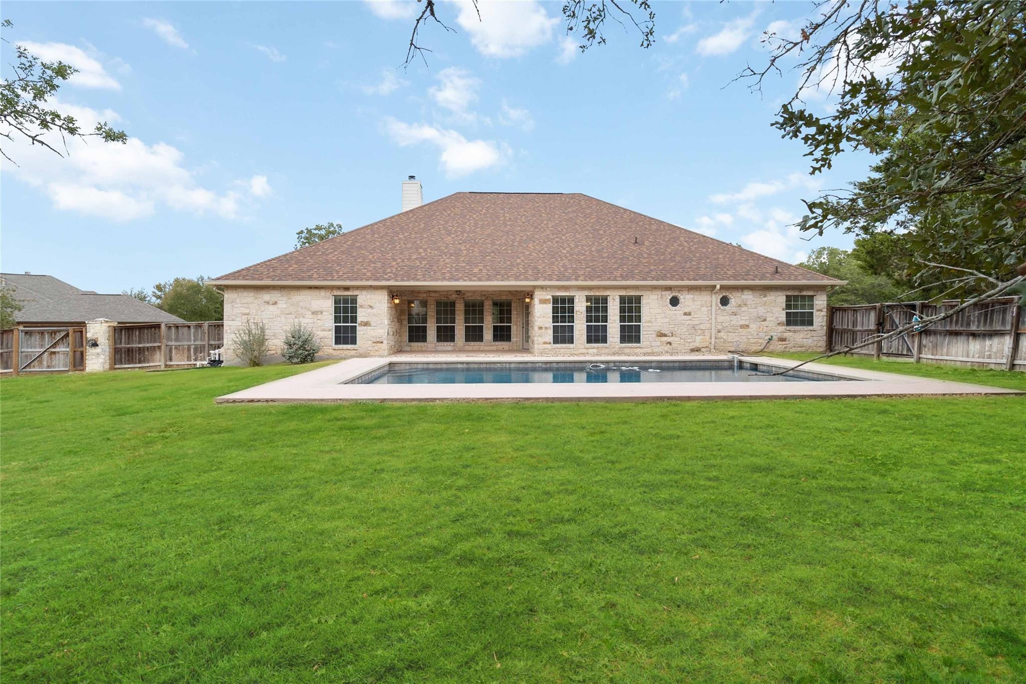 167 Winchester Rd, Bastrop, TX 78602