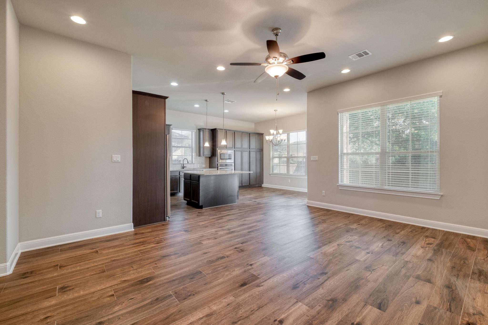 4740 Collins St # 608, Round Rock, TX 78681