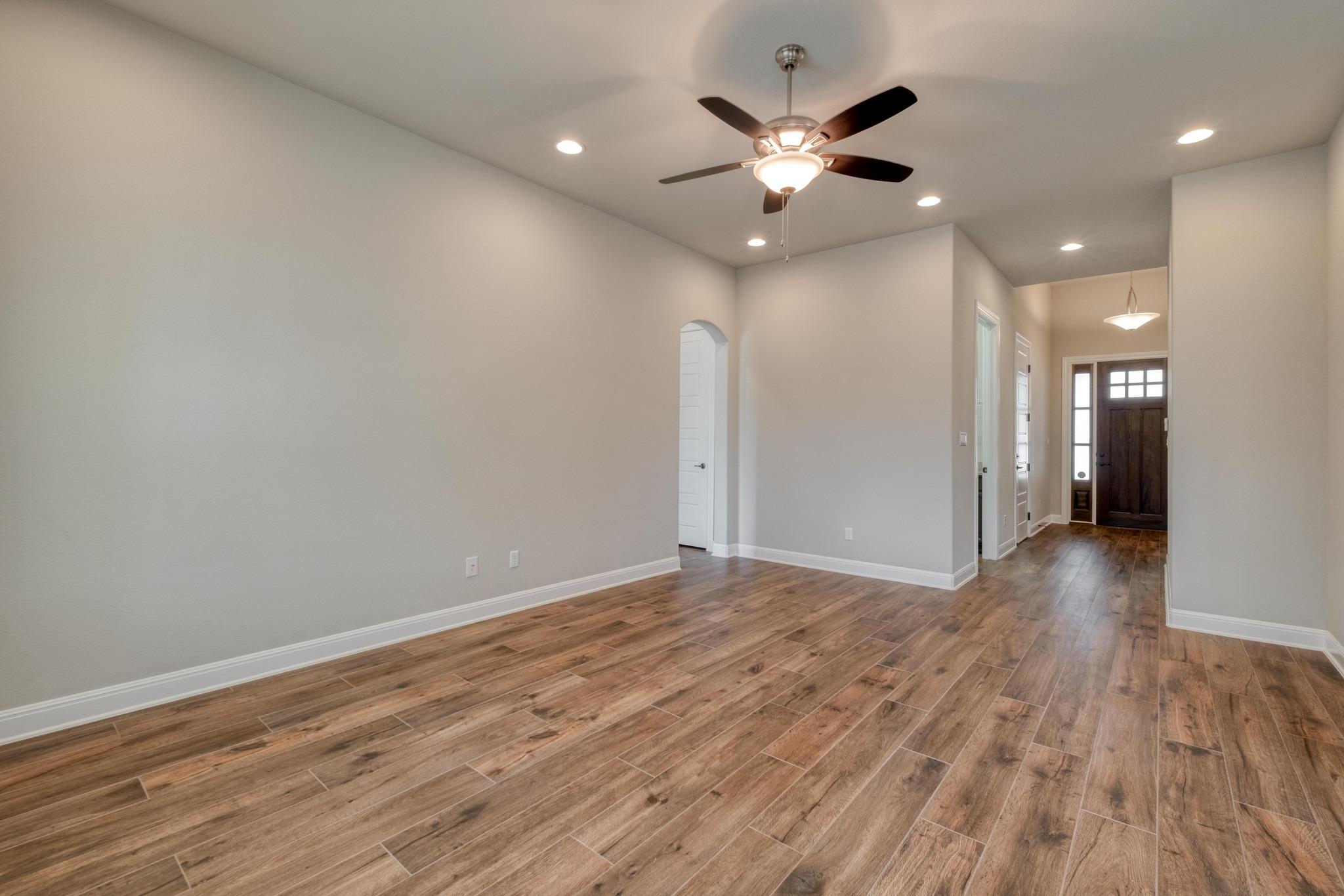 4740 Collins St # 608, Round Rock, TX 78681