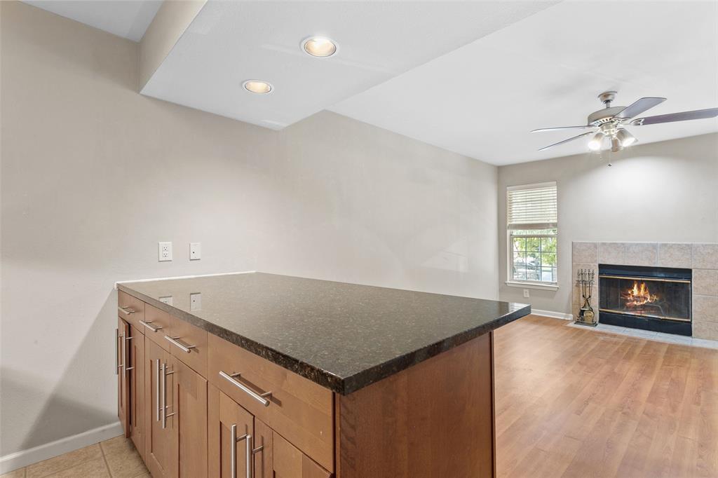 7685 Northcross Dr # 423, Austin, TX 78757