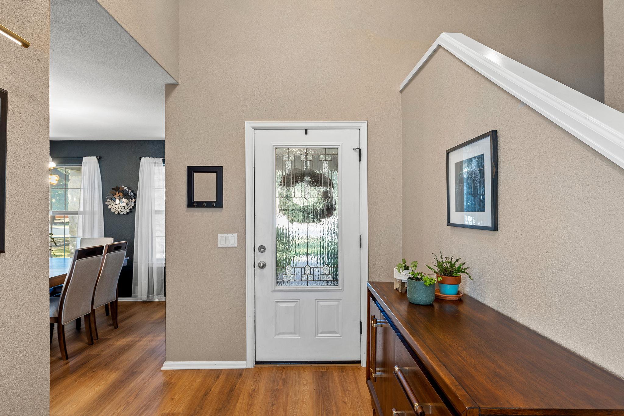 304 Hoot Owl Ln N, Leander, TX 78641