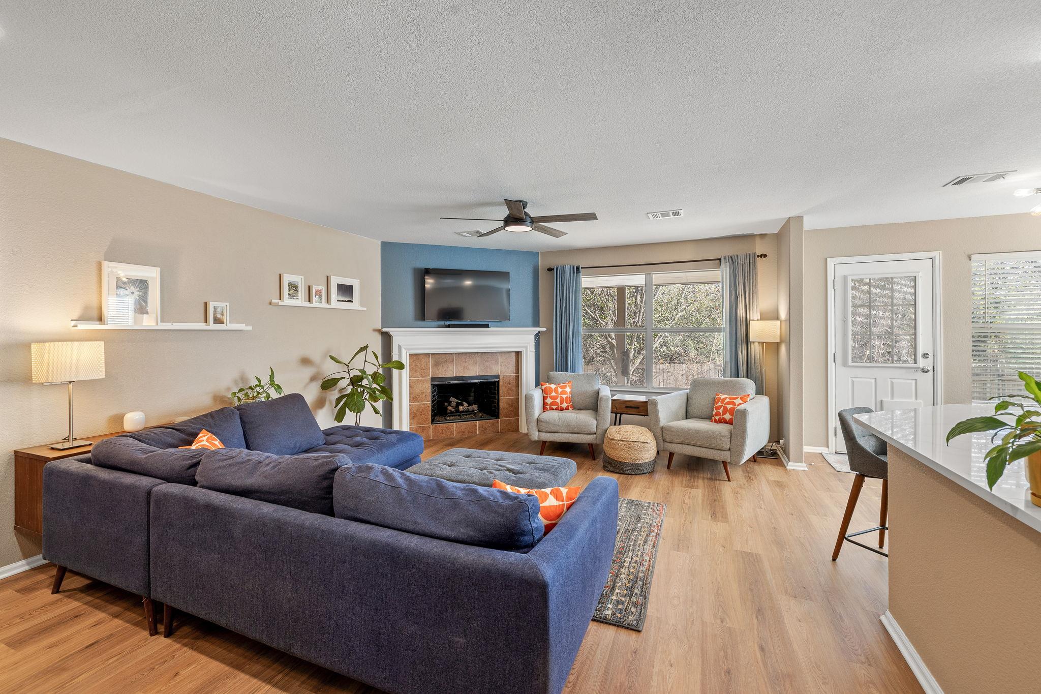 304 Hoot Owl Ln N, Leander, TX 78641