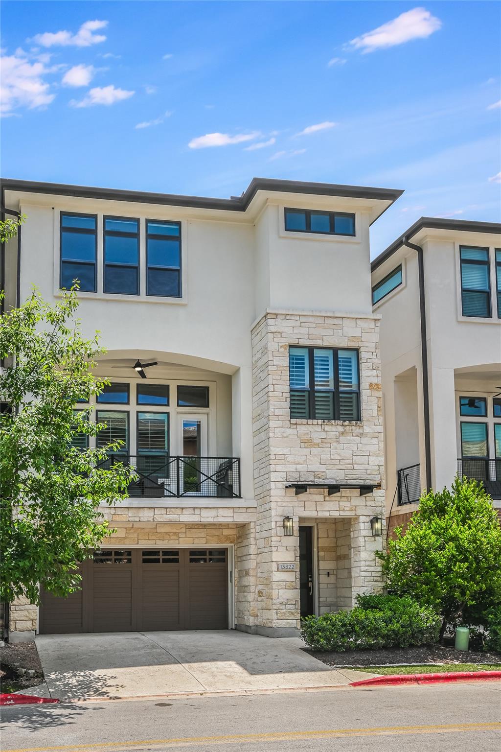 13322 Galleria Cir, Austin, TX 78738