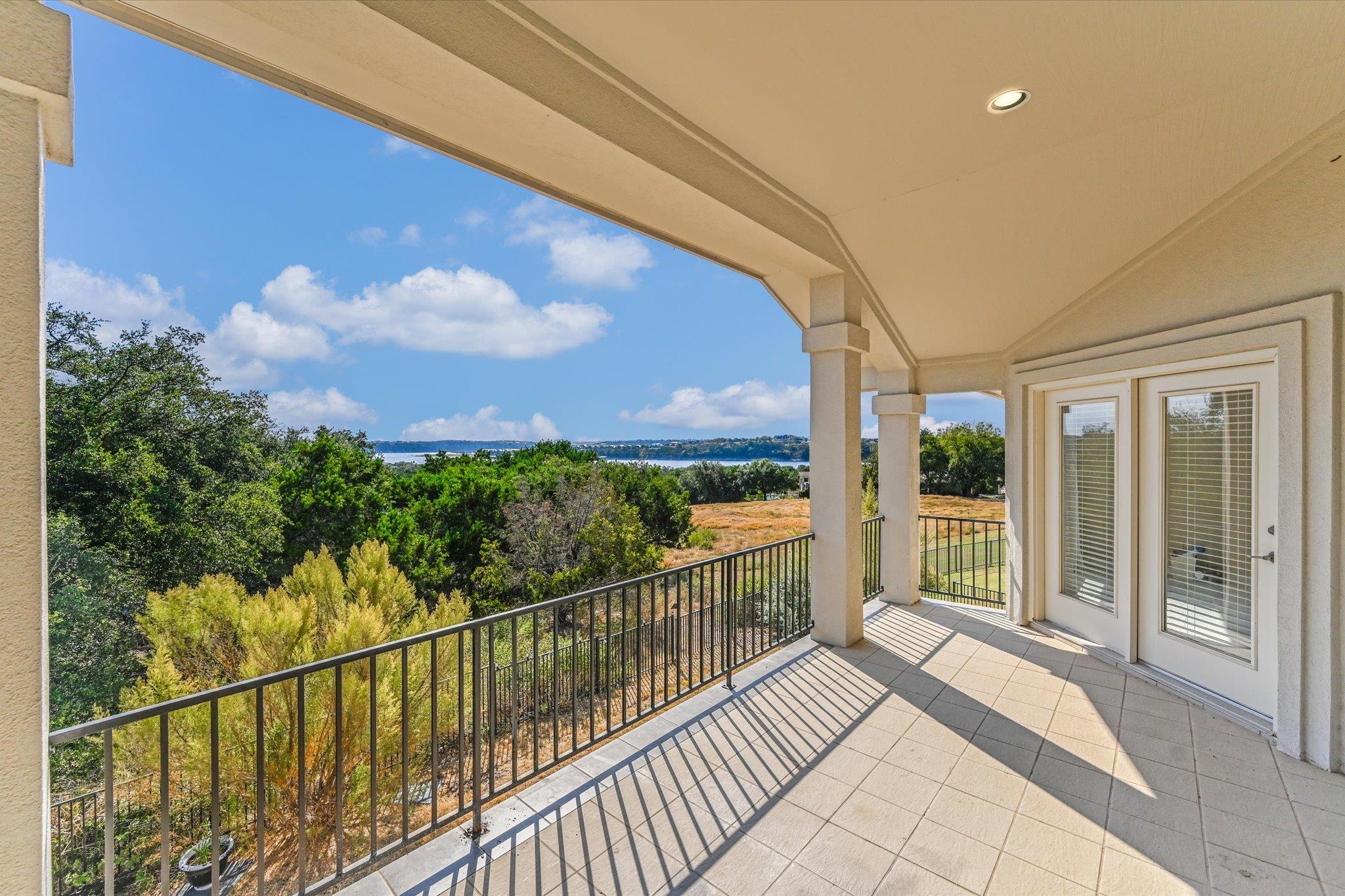 2813 Declaration Cir, Lago Vista, TX 78645